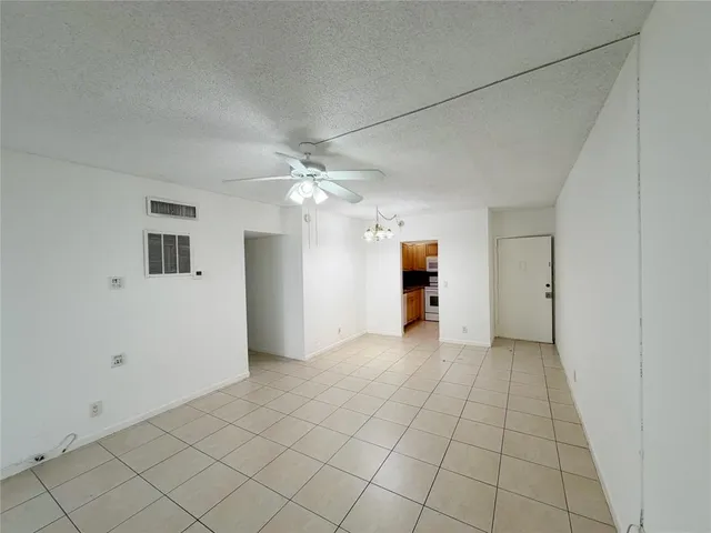 $1,950 | 640 Northwest 13th Street, Unit 26, Boca Raton, FL 33486