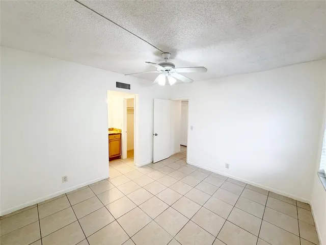 $1,950 | 640 Northwest 13th Street, Unit 26, Boca Raton, FL 33486