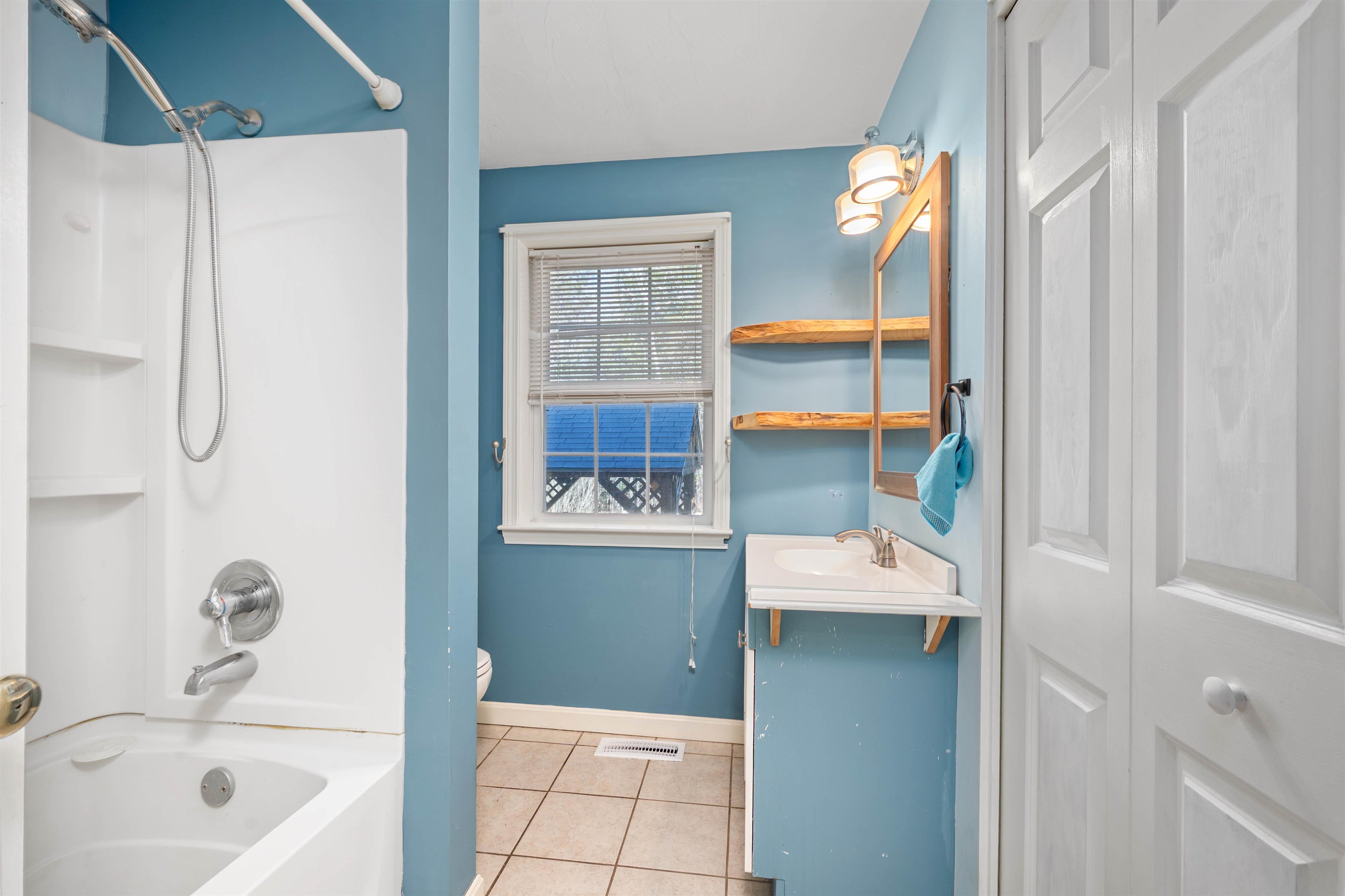 114 Mile Hill Road Belmont, NH 03220 - Photo 17 of 44