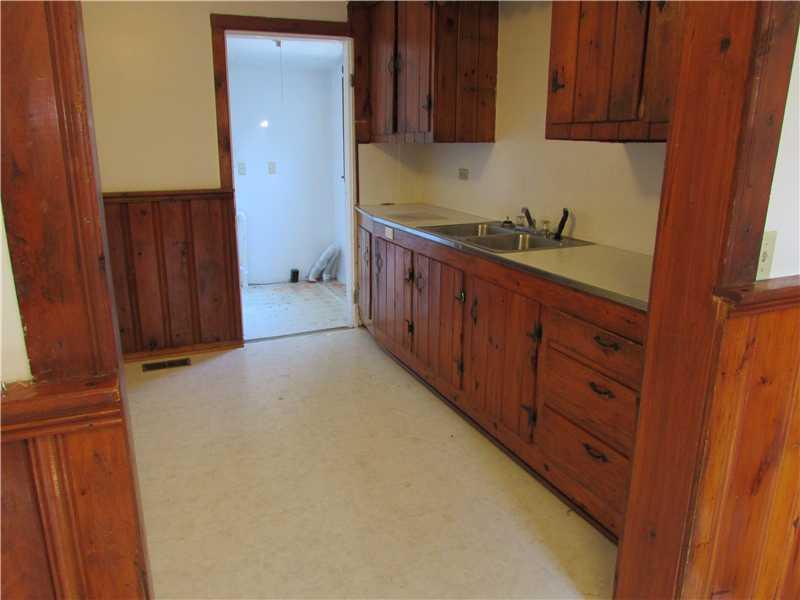 134 Bangor Road Ellsworth, ME 04605 - Photo 3 of 18 Kitchen.