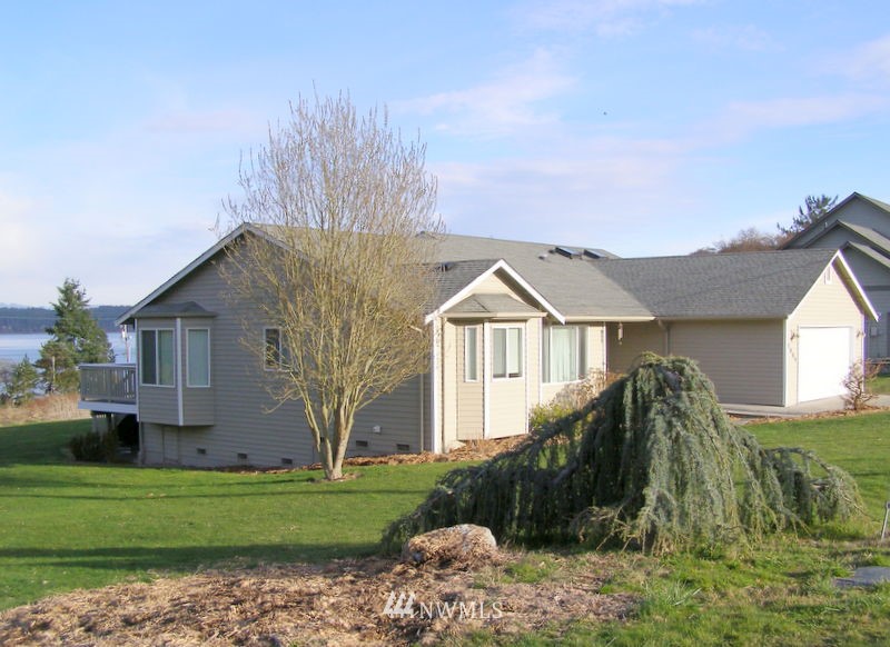 5084 Bakerview Road Oak Harbor, WA 98277 - Photo 1 of 25 Gallery Image 1