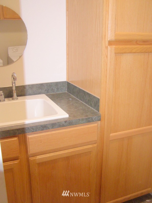 5084 Bakerview Road Oak Harbor, WA 98277 - Photo 15 of 25 Gallery Image 15