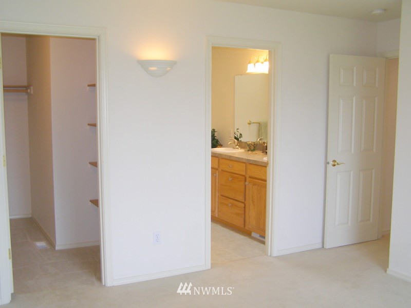5084 Bakerview Road Oak Harbor, WA 98277 - Photo 20 of 25 Gallery Image 20