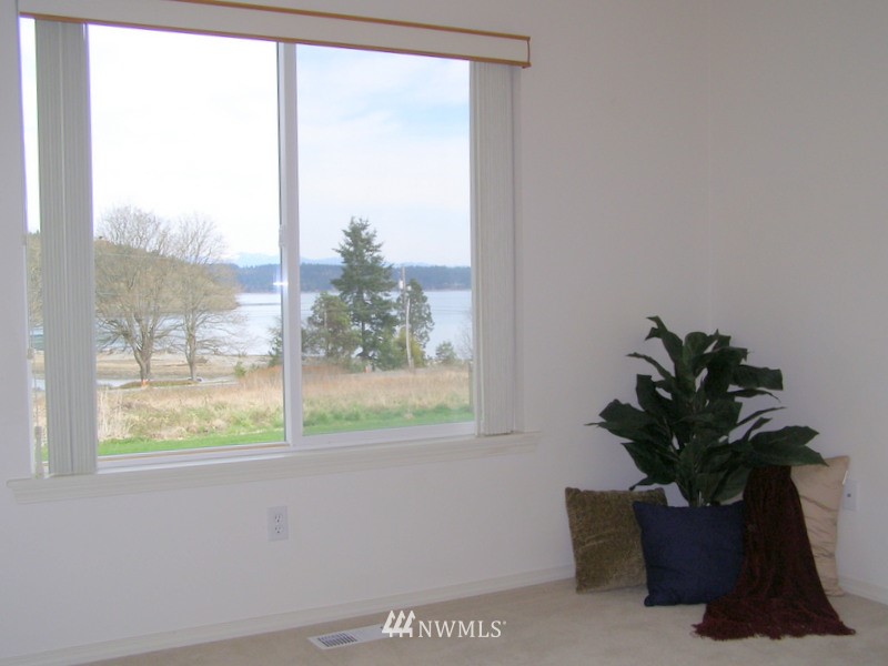 5084 Bakerview Road Oak Harbor, WA 98277 - Photo 22 of 25 Gallery Image 22
