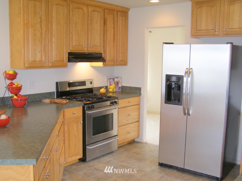 5084 Bakerview Road Oak Harbor, WA 98277 - Photo 8 of 25 Gallery Image 8
