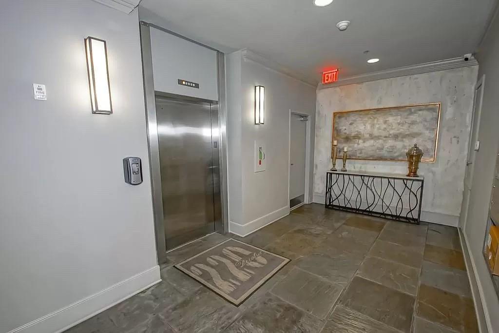 220 Decatur Street, Unit 306 New Orleans, LA 70130 - Photo 2 of 14