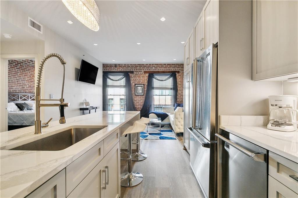 220 Decatur Street, Unit 306 New Orleans, LA 70130 - Photo 8 of 14