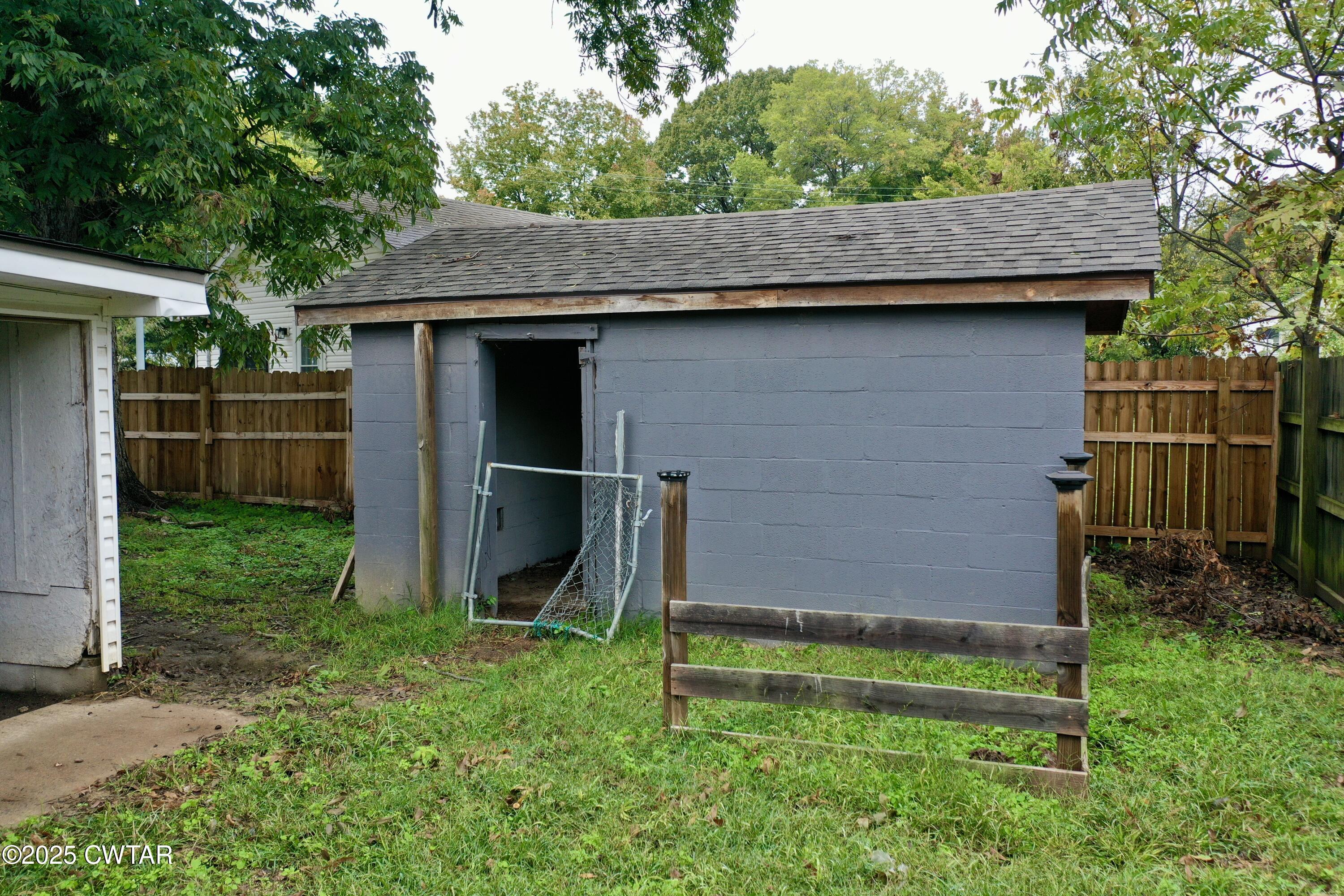 712 West Main Street Newbern, TN 38059 - Photo 25 of 27 a view of outdoor space and yard