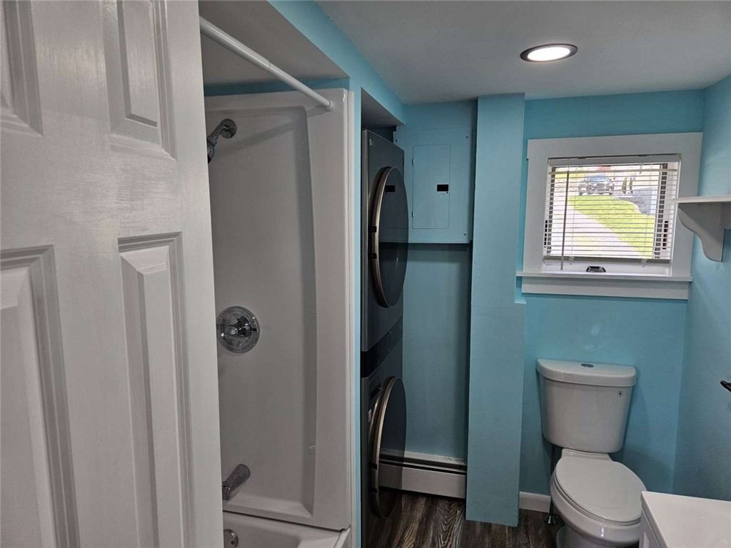 2353 Main Road Tiverton, RI 02878 - Photo 14 of 19