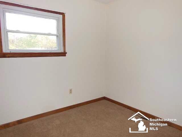 102 West Temperance Road Temperance, MI 48182 - Photo 12 of 15 20451694-11.JPG