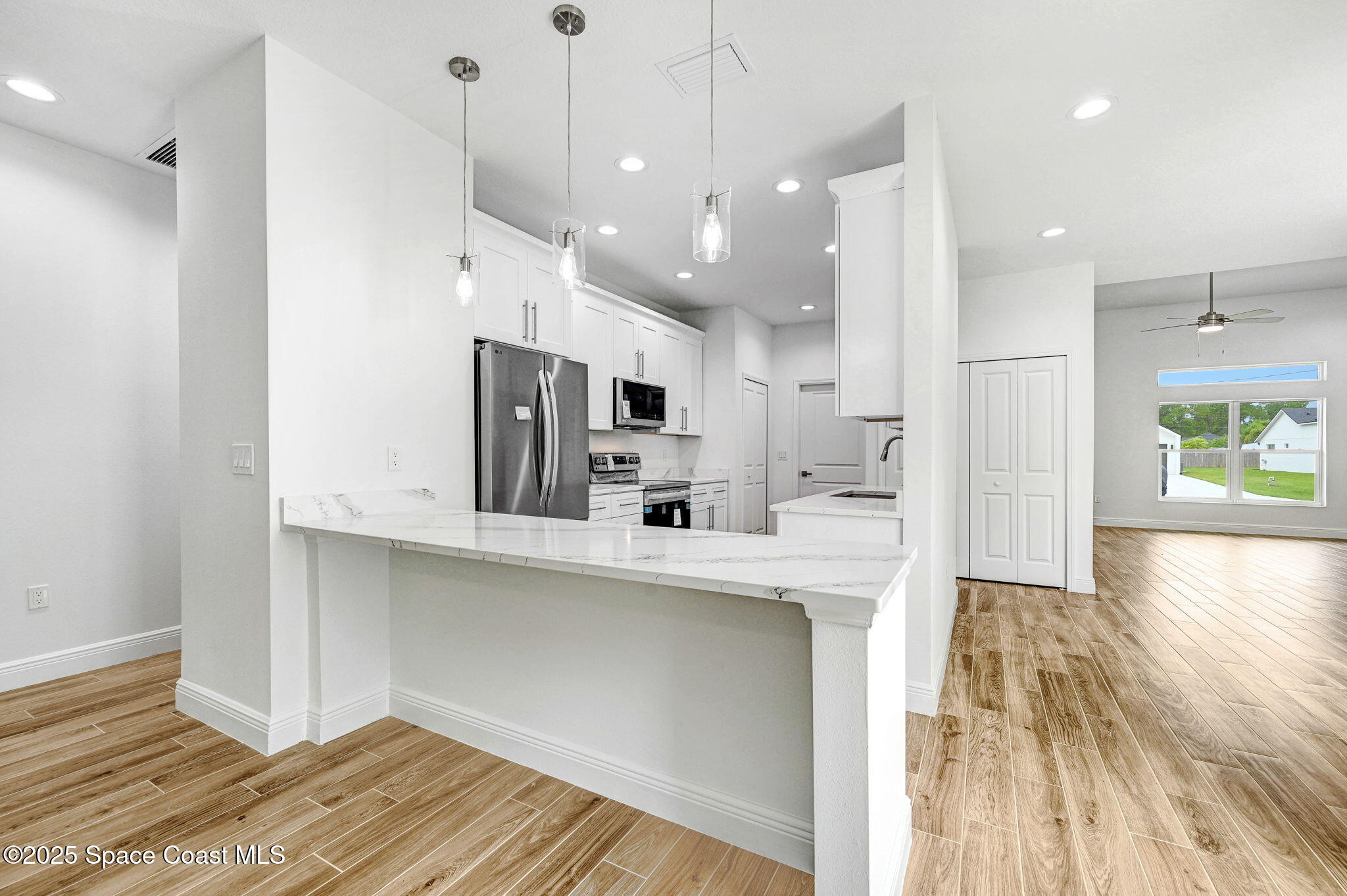 2633 Degroodt Road Southwest Palm Bay, FL 32908 - Photo 10 of 62 DSC_5039
