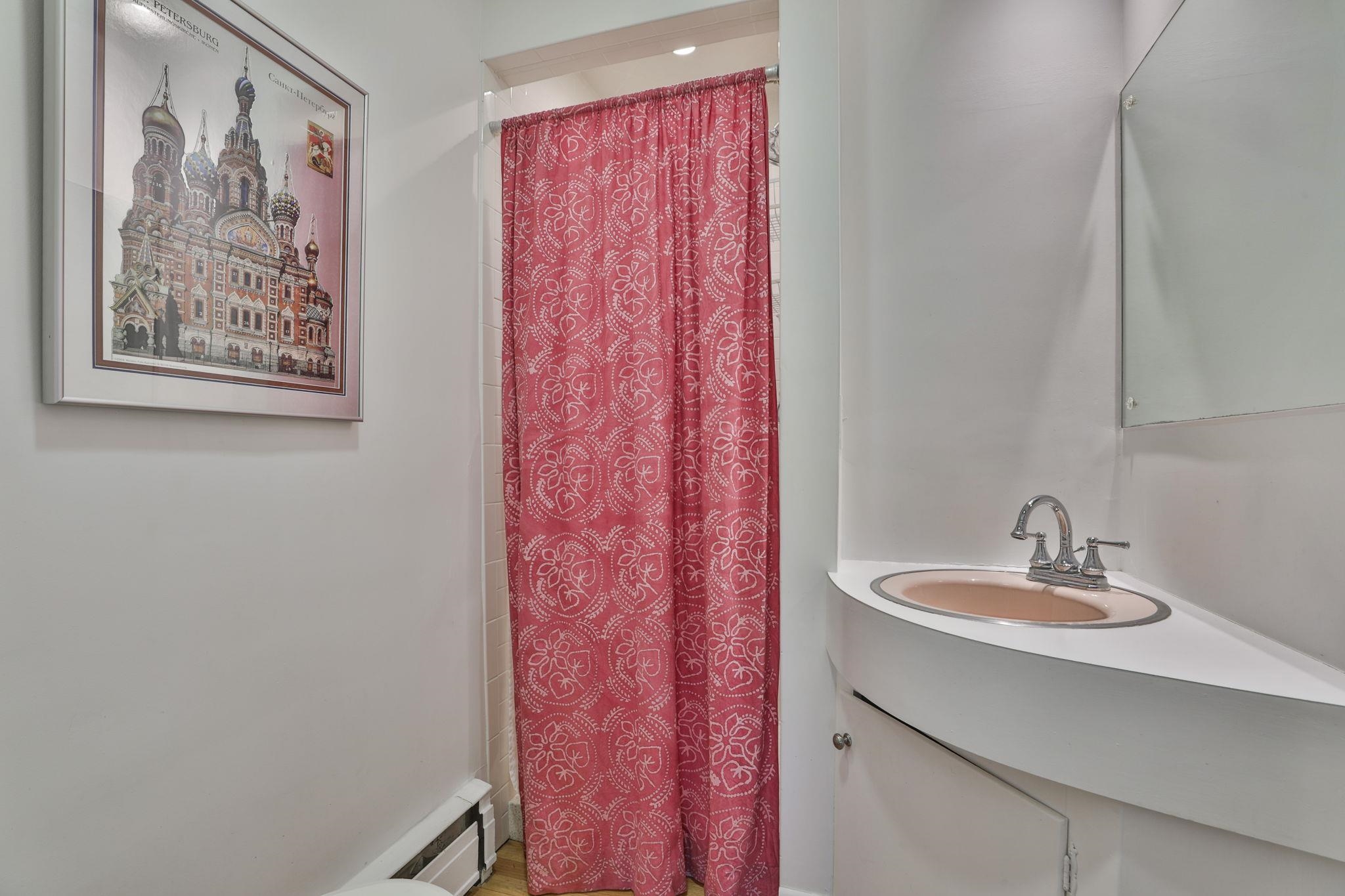 190 North Acres Road Manchester, NH 03104 - Photo 15 of 42 Gallery Image 15