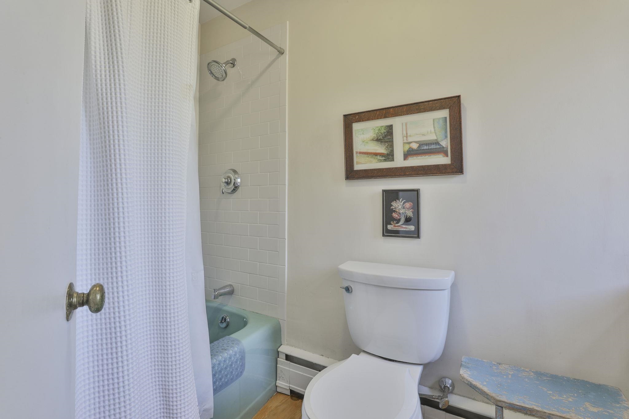 190 North Acres Road Manchester, NH 03104 - Photo 21 of 42 Gallery Image 21