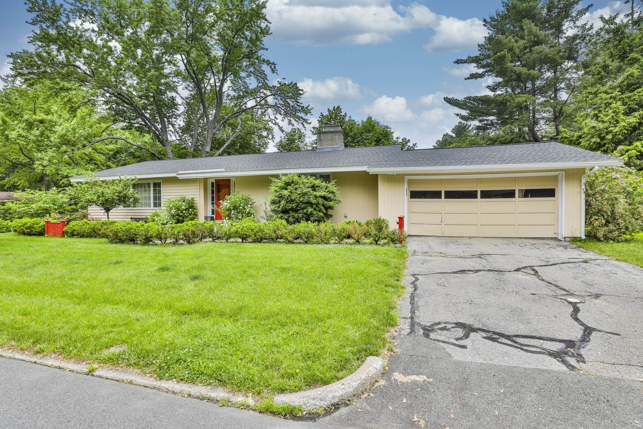 190 North Acres Road Manchester, NH 03104 - Photo 38 of 42 Gallery Image 38