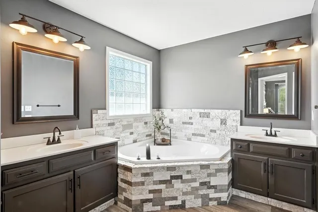 $345,000 | 608 Johnston Parkway, Raymore, MO 64083