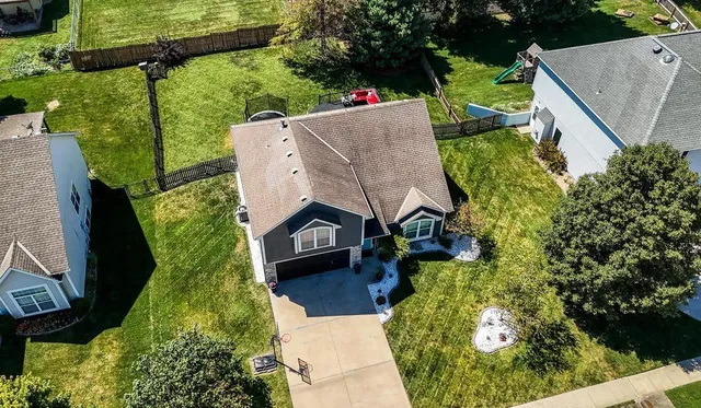 $345,000 | 608 Johnston Parkway, Raymore, MO 64083