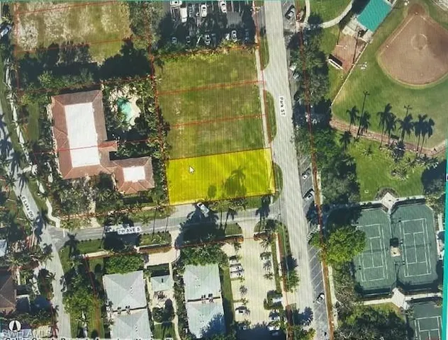 $3,800,000 | 680 Park Street, Naples, FL 34102