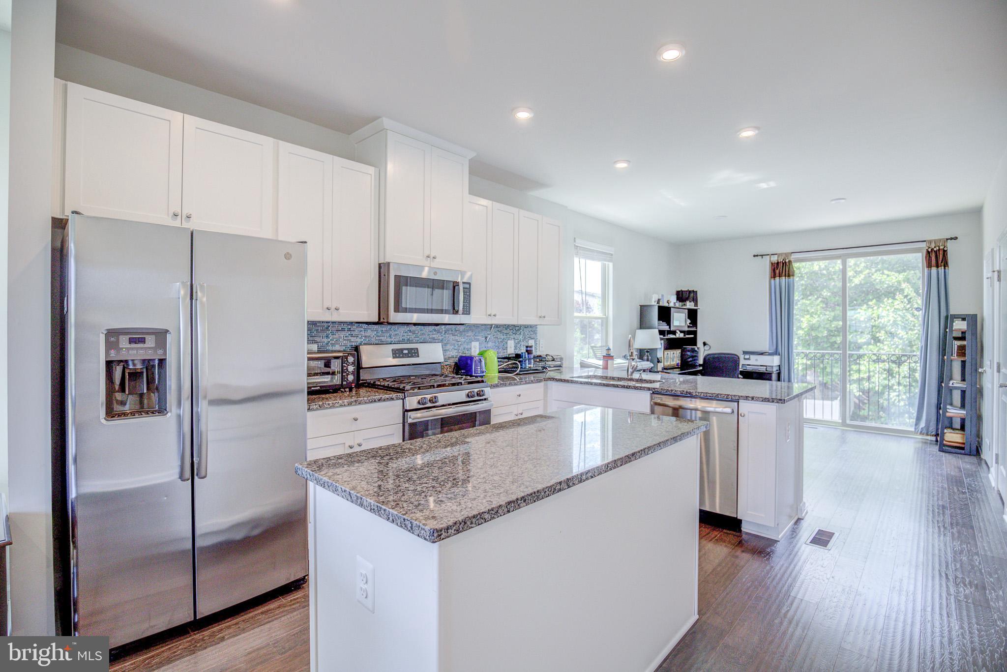 43825 Stubble Cor Square Ashburn, VA 20147 - Photo 9 of 35 Plenty of cabinet space