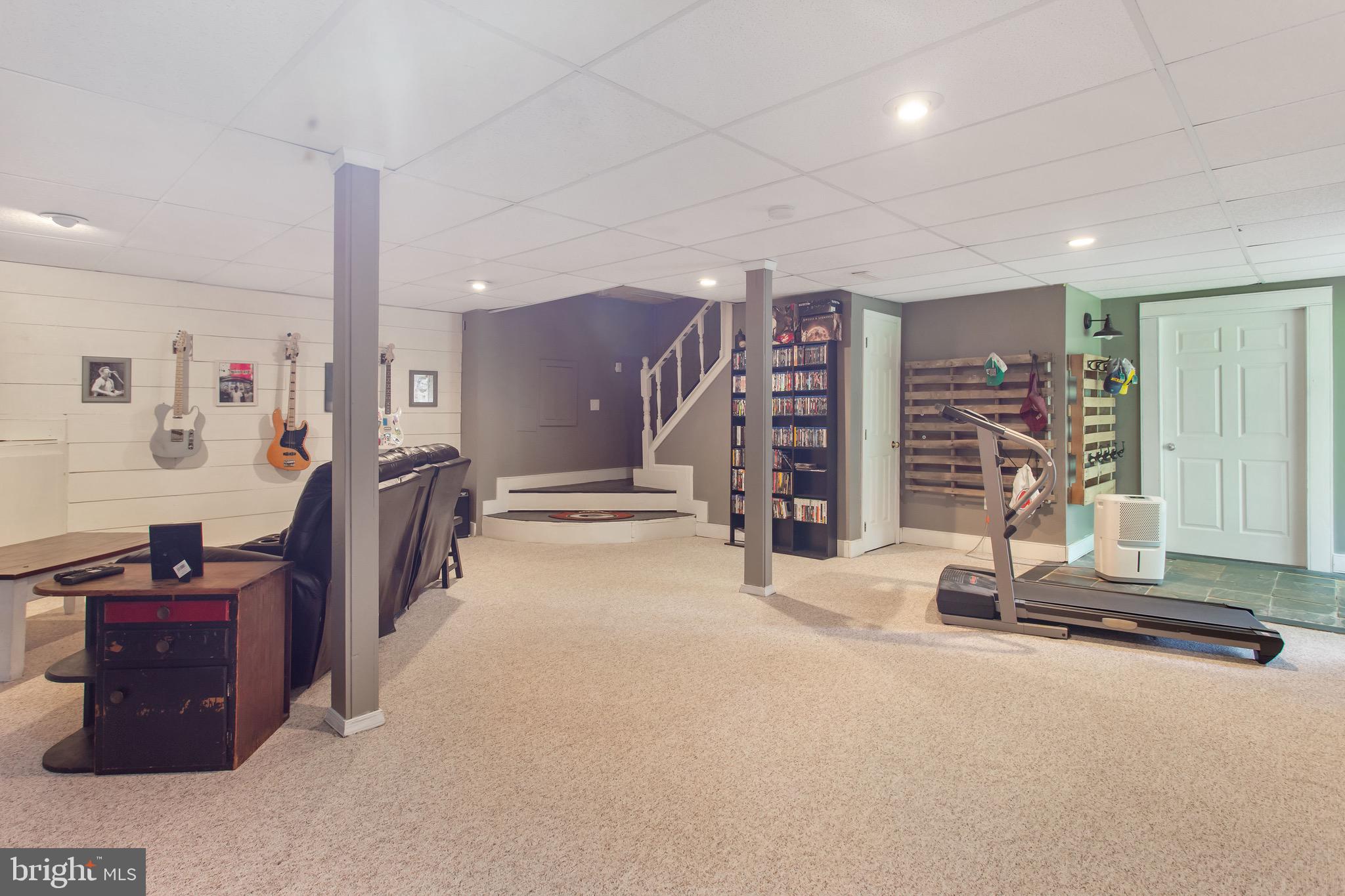 127 Timber Lane Hanover, PA 17331 - Photo 34 of 43 Gallery Image 34