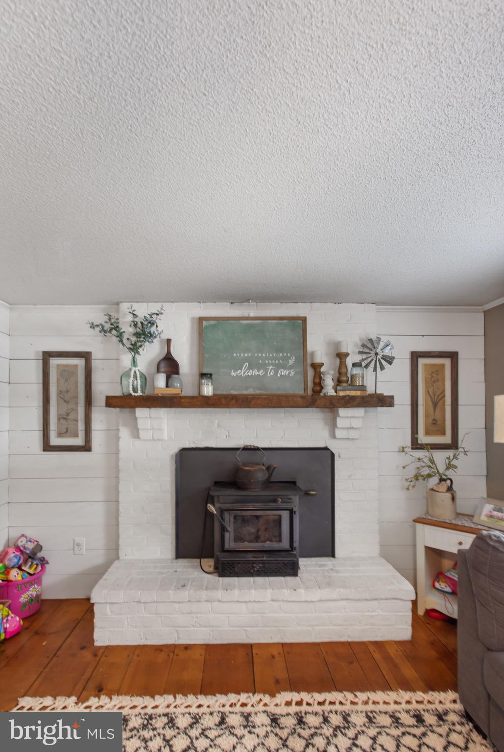 127 Timber Lane Hanover, PA 17331 - Photo 5 of 43 Gallery Image 5