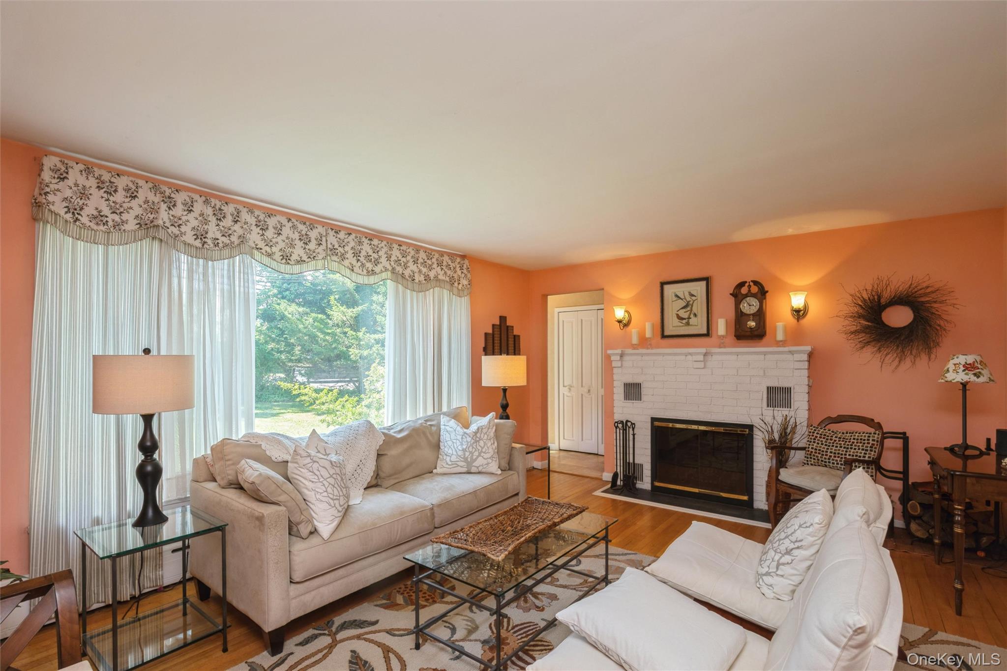 199 North Country Road Port Jefferson, NY 11777 - Photo 5 of 42