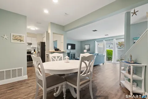 $499,999 | 92 Limewood Avenue, Unit C4, Branford, CT 06405