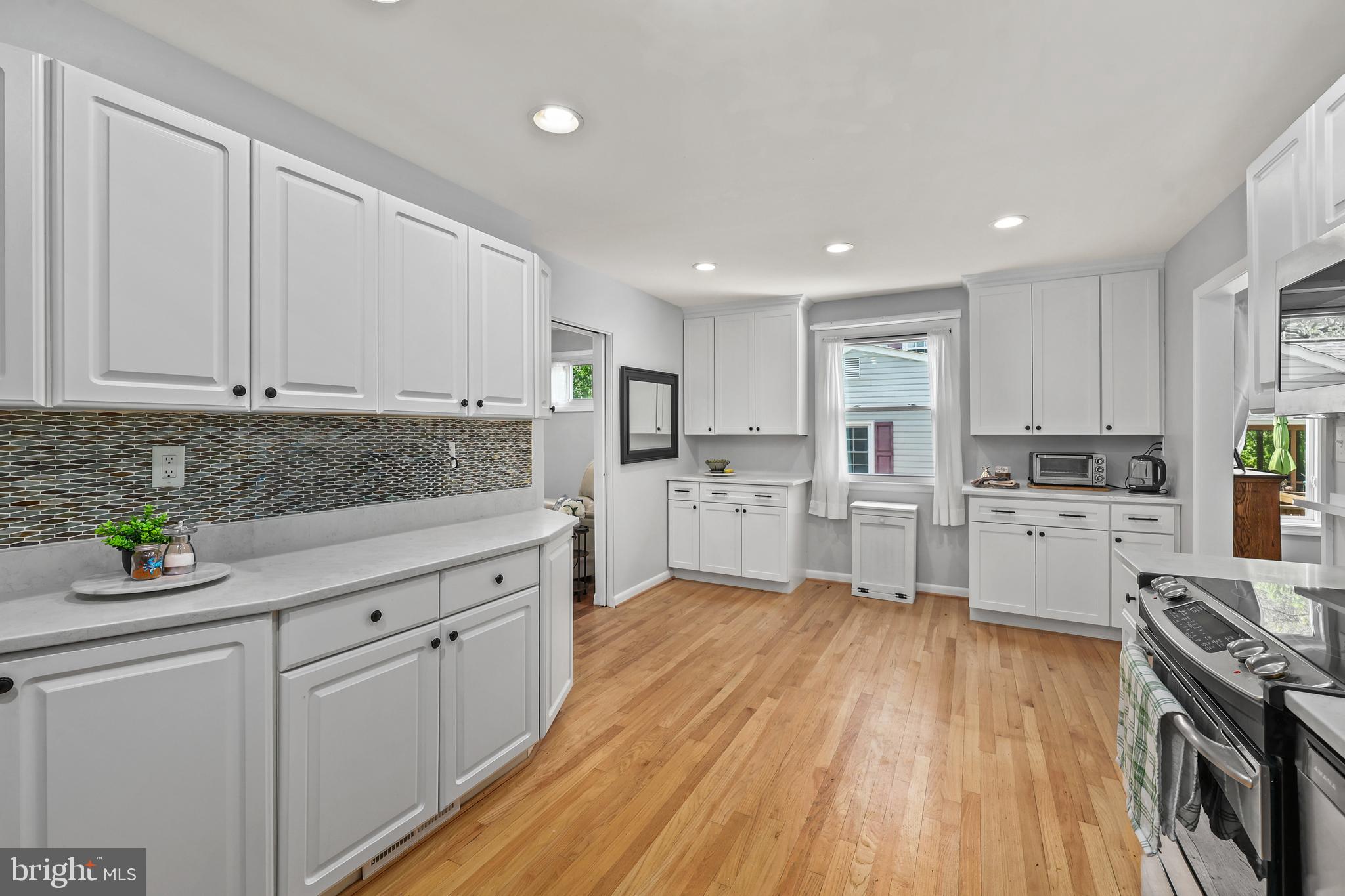 32 Severndale Road Severna Park, MD 21146 - Photo 12 of 44 Gallery Image 12