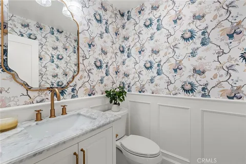 $2,599,000 | 9072 Niguel Circle, Huntington Beach, CA 92646