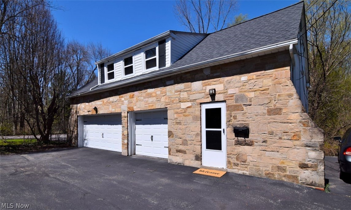 35755 Miles Road Moreland Hills, OH 44022 - Photo 39 of 49