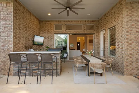 $525,000 | 2433 Carretera Drive, Leander, TX 78641