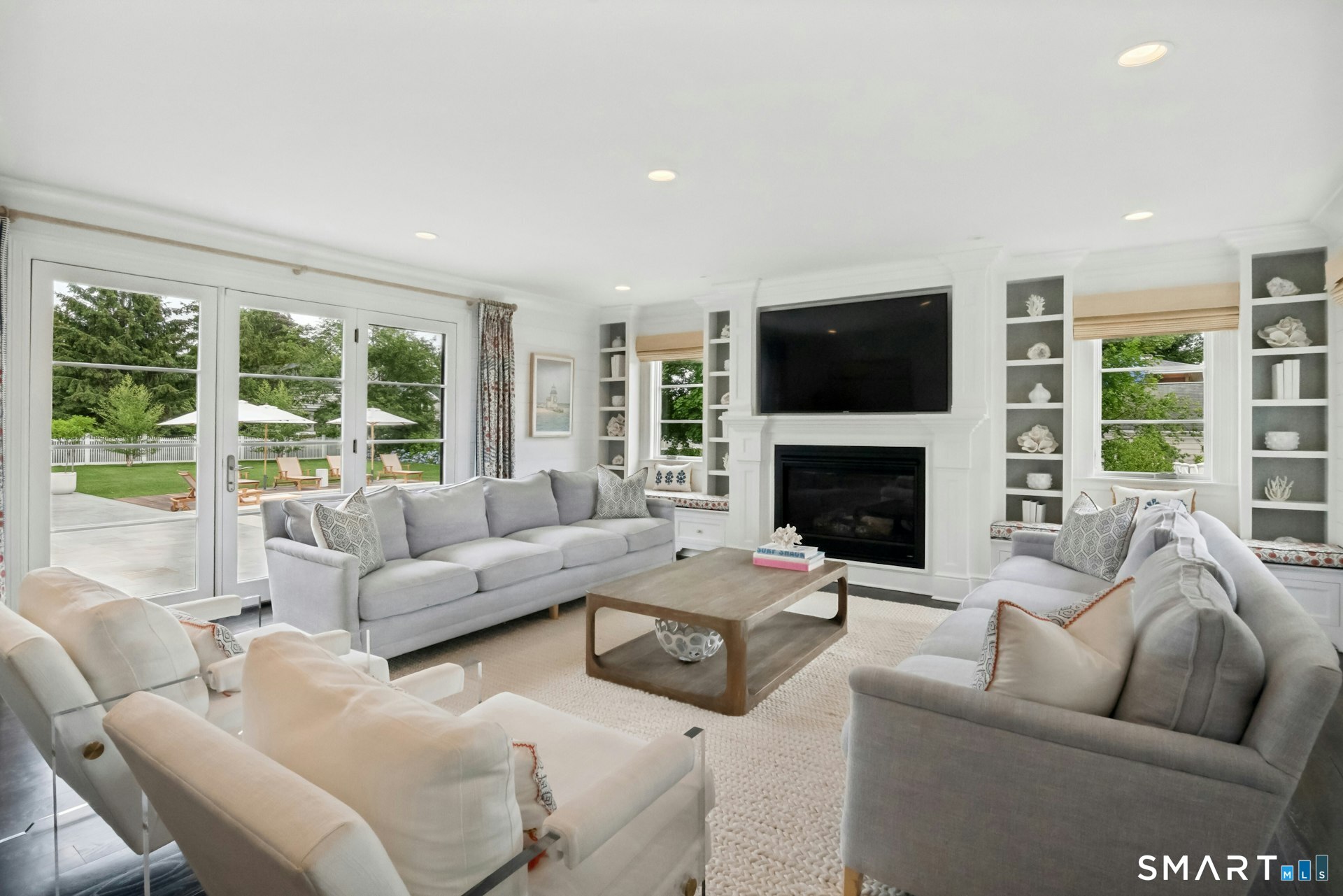 58 Rogers Road Stamford, CT 06902 - Photo 7 of 38