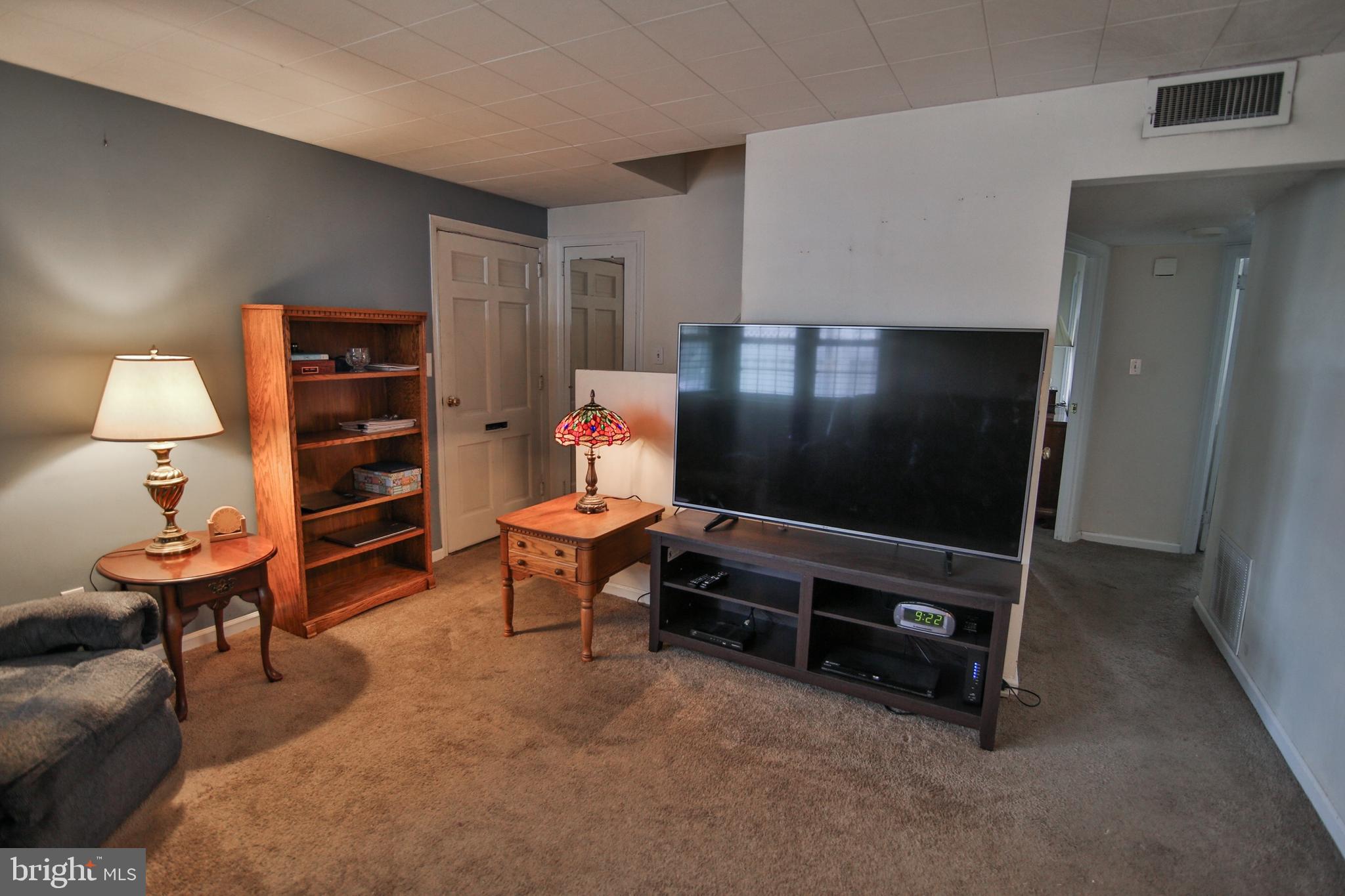 1227 Manchester Road Bethlehem, PA 18018 - Photo 16 of 45 Gallery Image 16