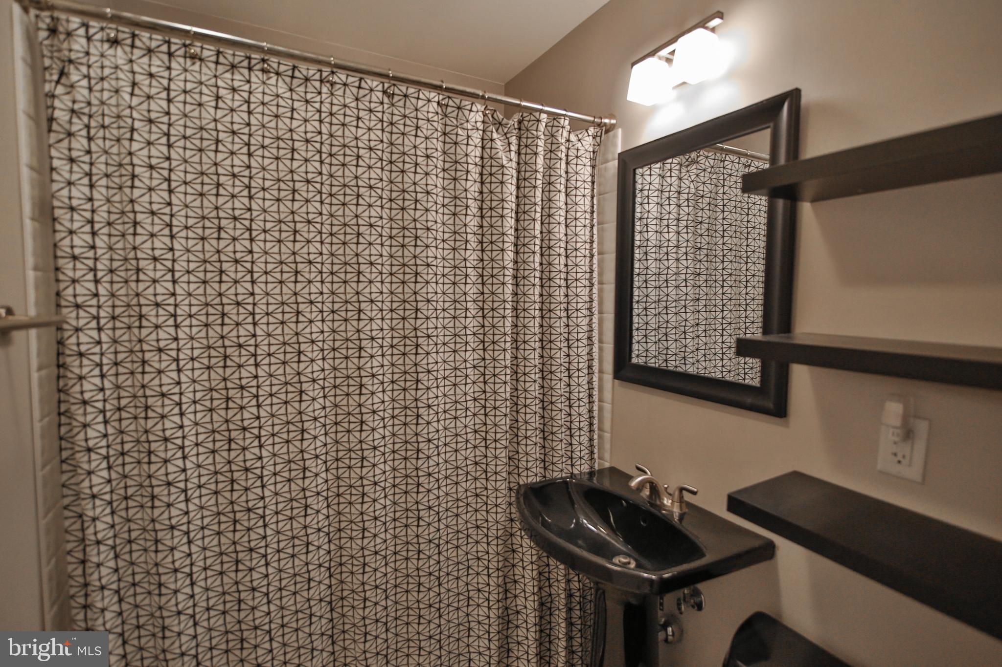 1227 Manchester Road Bethlehem, PA 18018 - Photo 27 of 45 Gallery Image 27