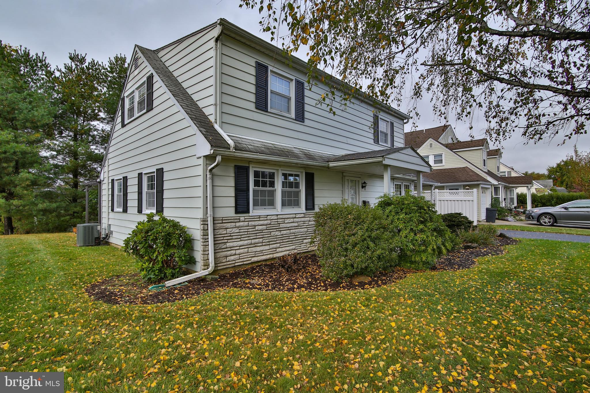 1227 Manchester Road Bethlehem, PA 18018 - Photo 5 of 45 Gallery Image 5