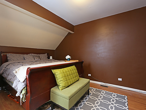 737 Shepard Court Gurnee, IL 60031 - Photo 14 of 18 a bedroom with a bed and window