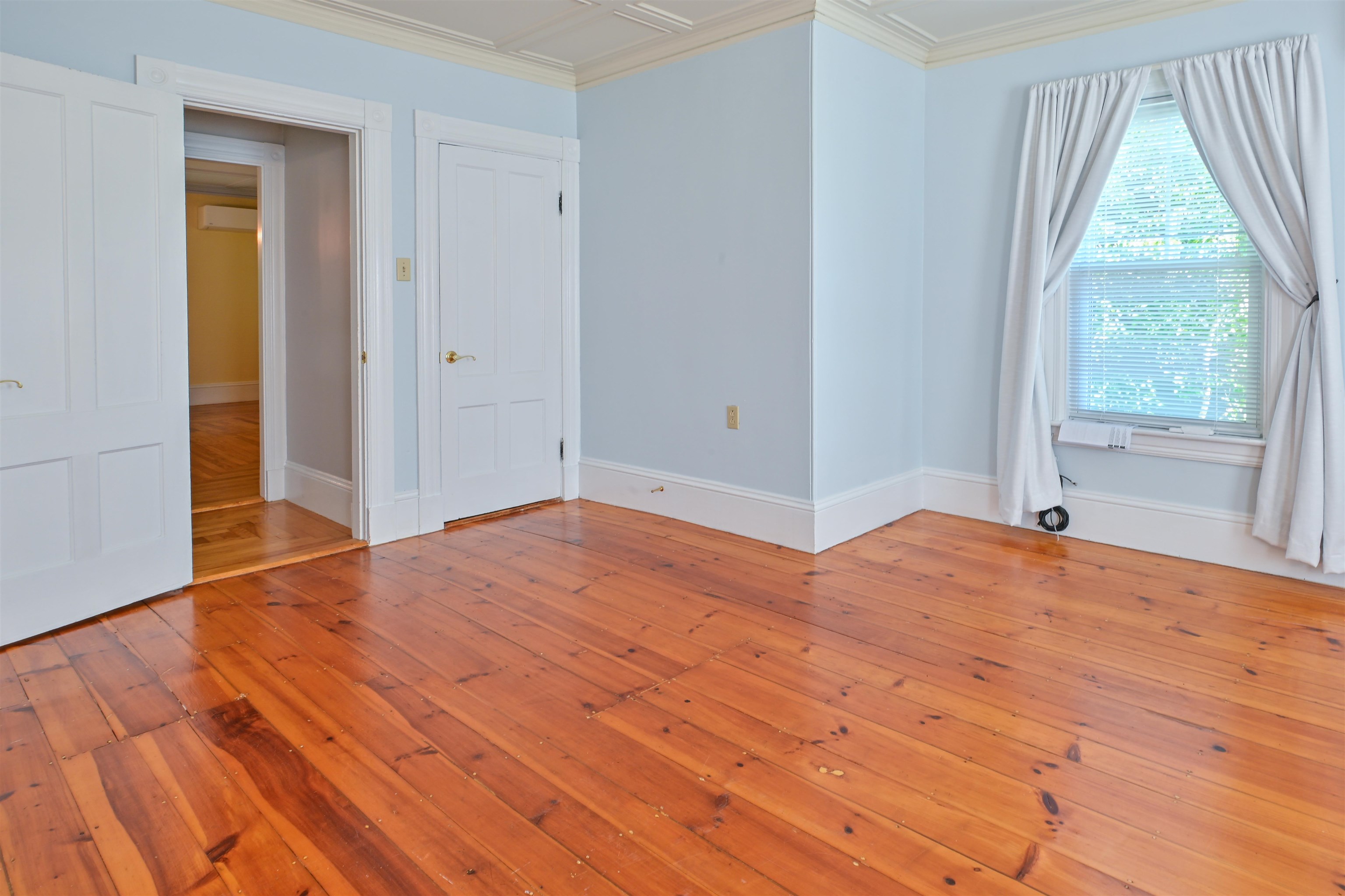 153 Russell Street Manchester, NH 03104 - Photo 36 of 59 Gallery Image 36