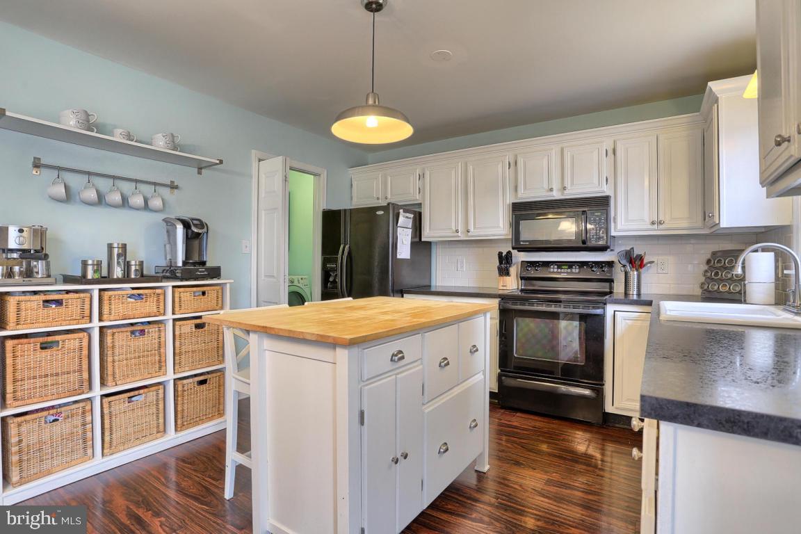 18 Laurie Lane Lititz, PA 17543 - Photo 16 of 28