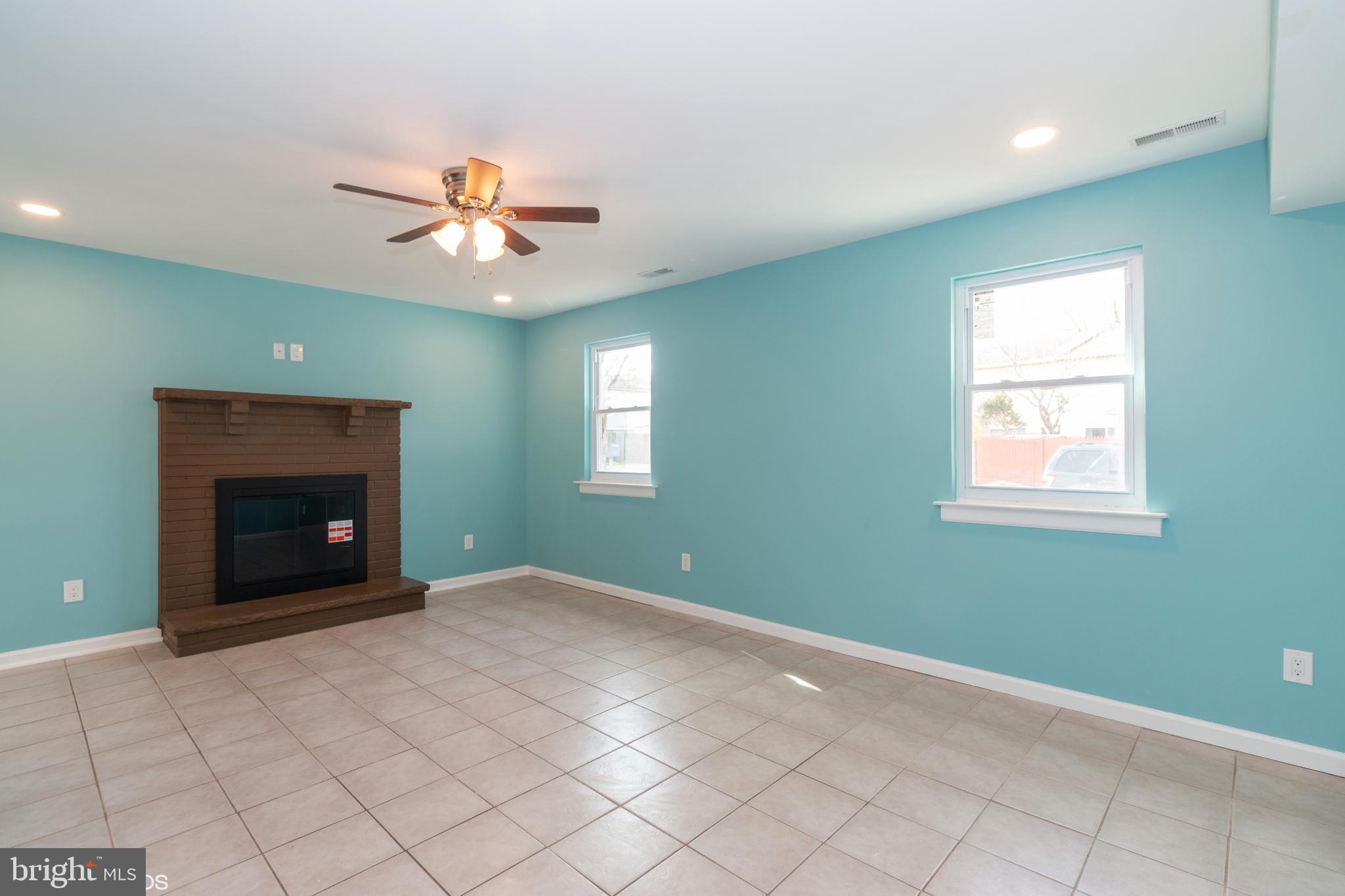 56 Colonial Square Drive Lindenwold, NJ 08021 - Photo 3 of 21 Gallery Image 3