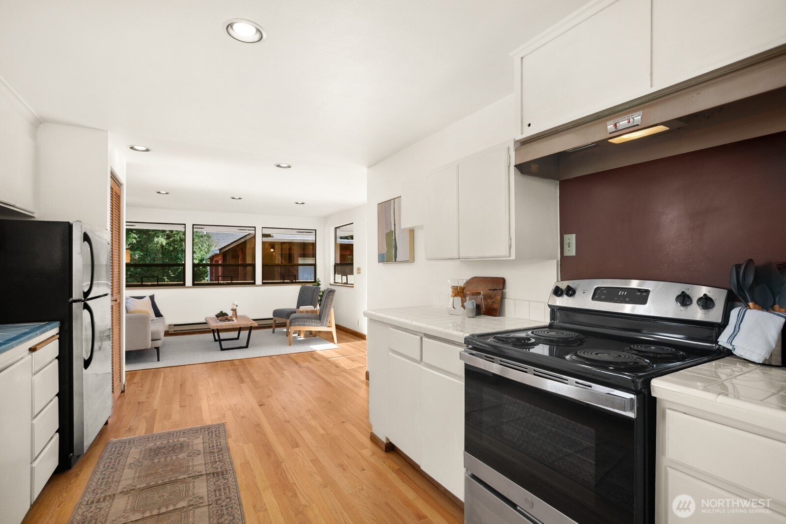 4015 West Prosper Street Seattle, WA 98199 - Photo 11 of 39