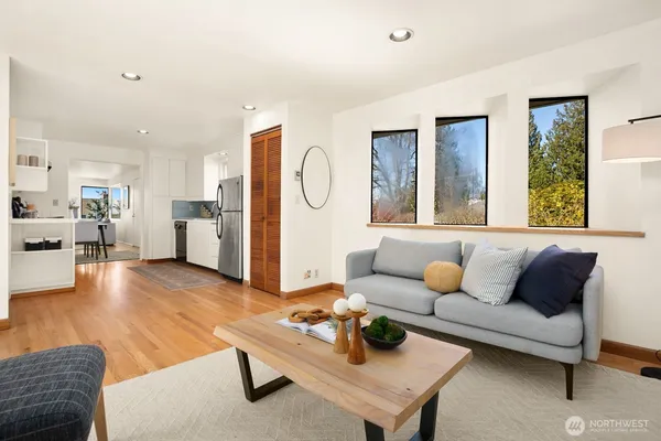 $1,150,000 | 4015 West Prosper Street, Seattle, WA 98199