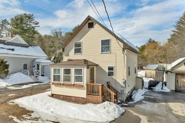 $286,800 | 40 Wentworth Road, Wakefield, NH 03872