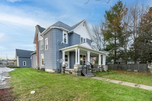 $329,000 | 218 South Oliver Street, Charlotte, MI 48813