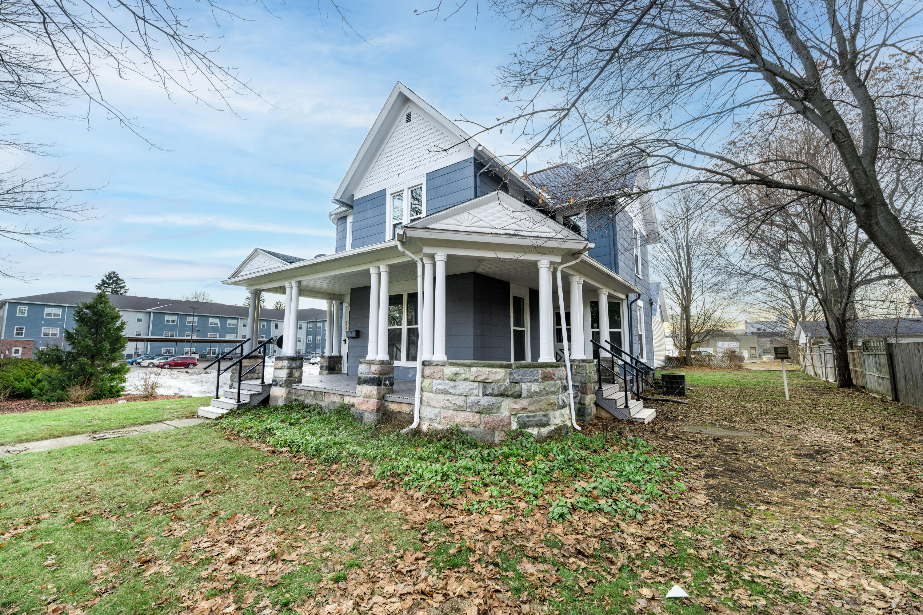 218 South Oliver Street Charlotte, MI 48813 - Photo 3 of 33 DSC01997-Edit