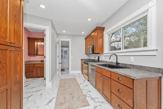 $329,000 | 218 South Oliver Street, Charlotte, MI 48813