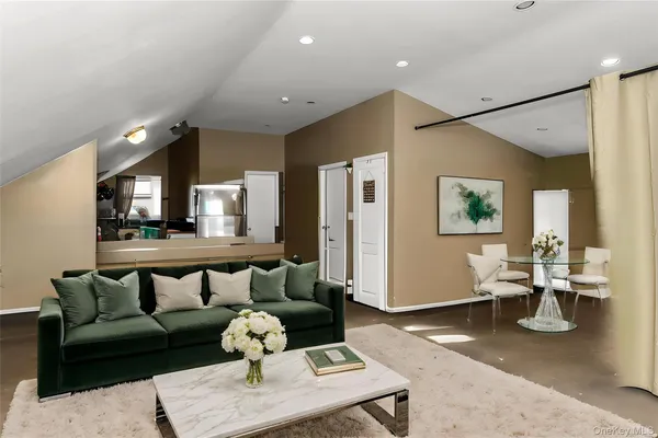 $940,000 | 2864 Wilson Avenue, Bellmore, NY 11710