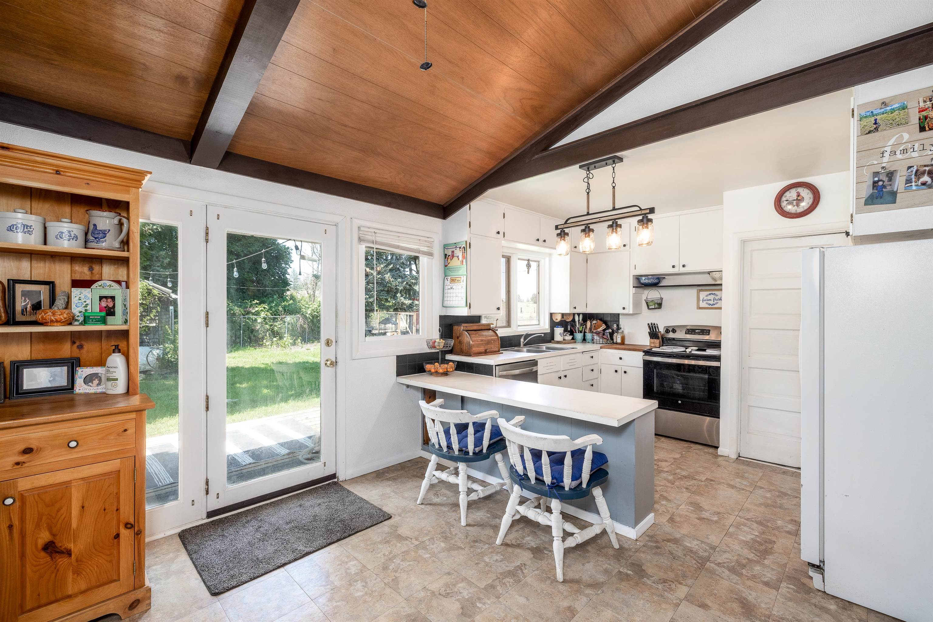 2027 North Old Trails Road Spokane, WA 99224 - Photo 3 of 43 Gallery Image 3