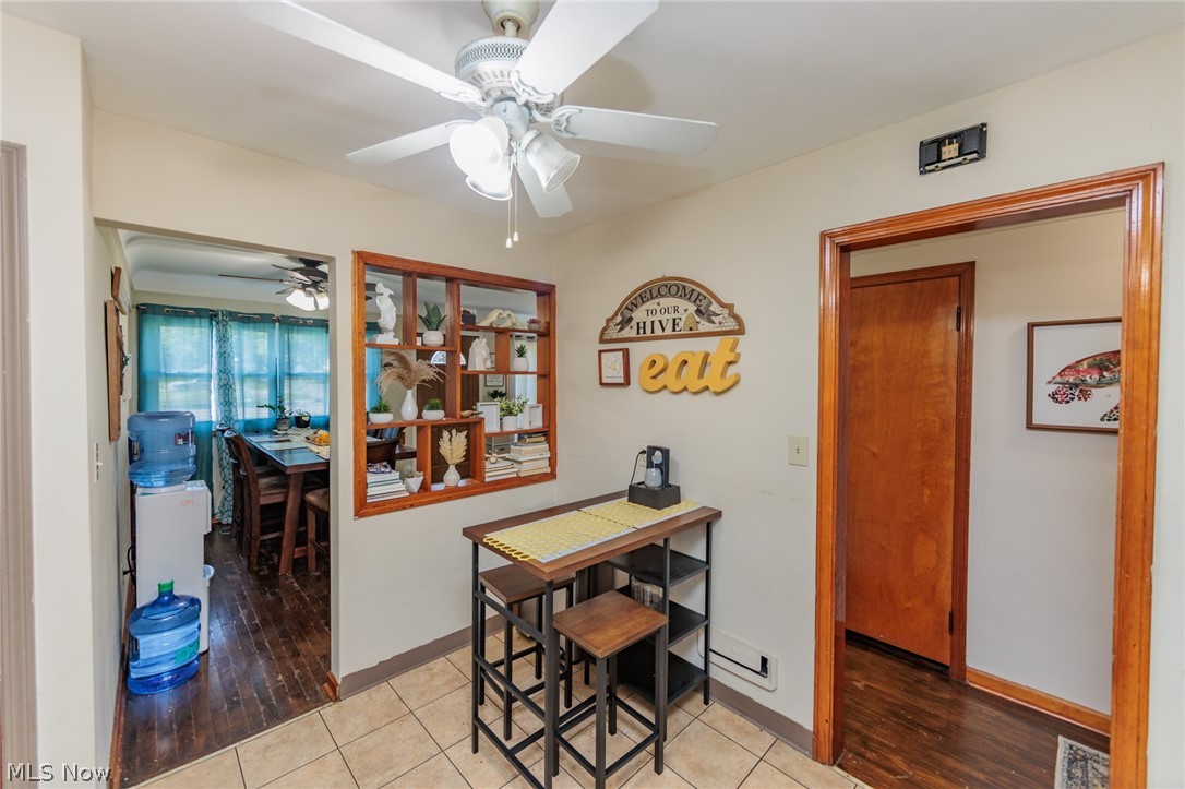 10906 Snow Road Cleveland, OH 44130 - Photo 13 of 48
