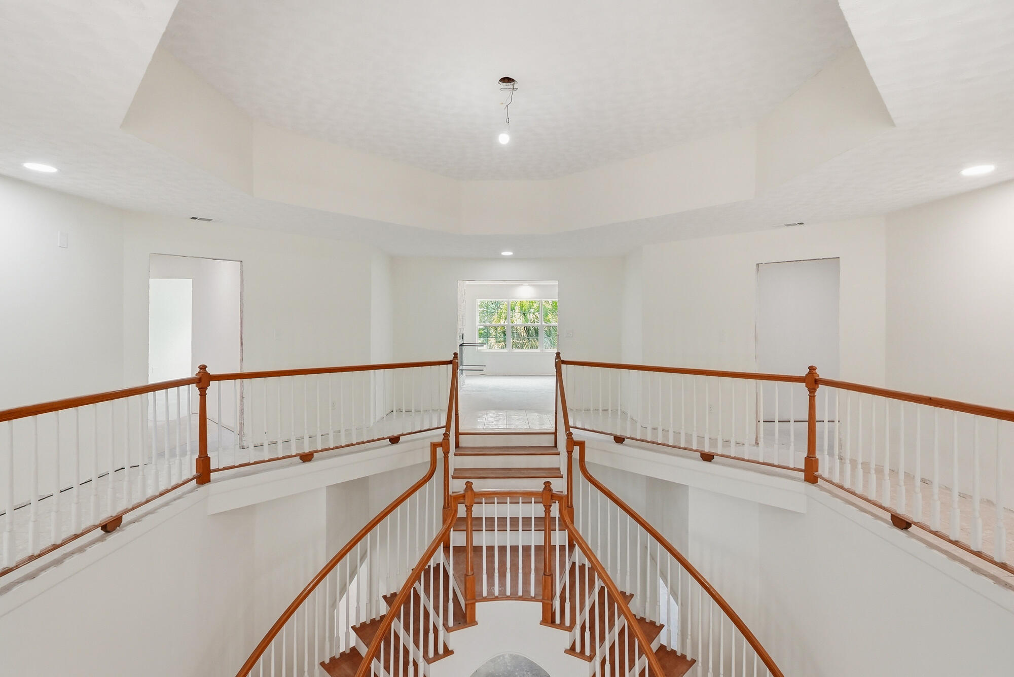 680 Mallet Bayou Road Freeport, FL 32439 - Photo 28 of 76 Upstairs Landing