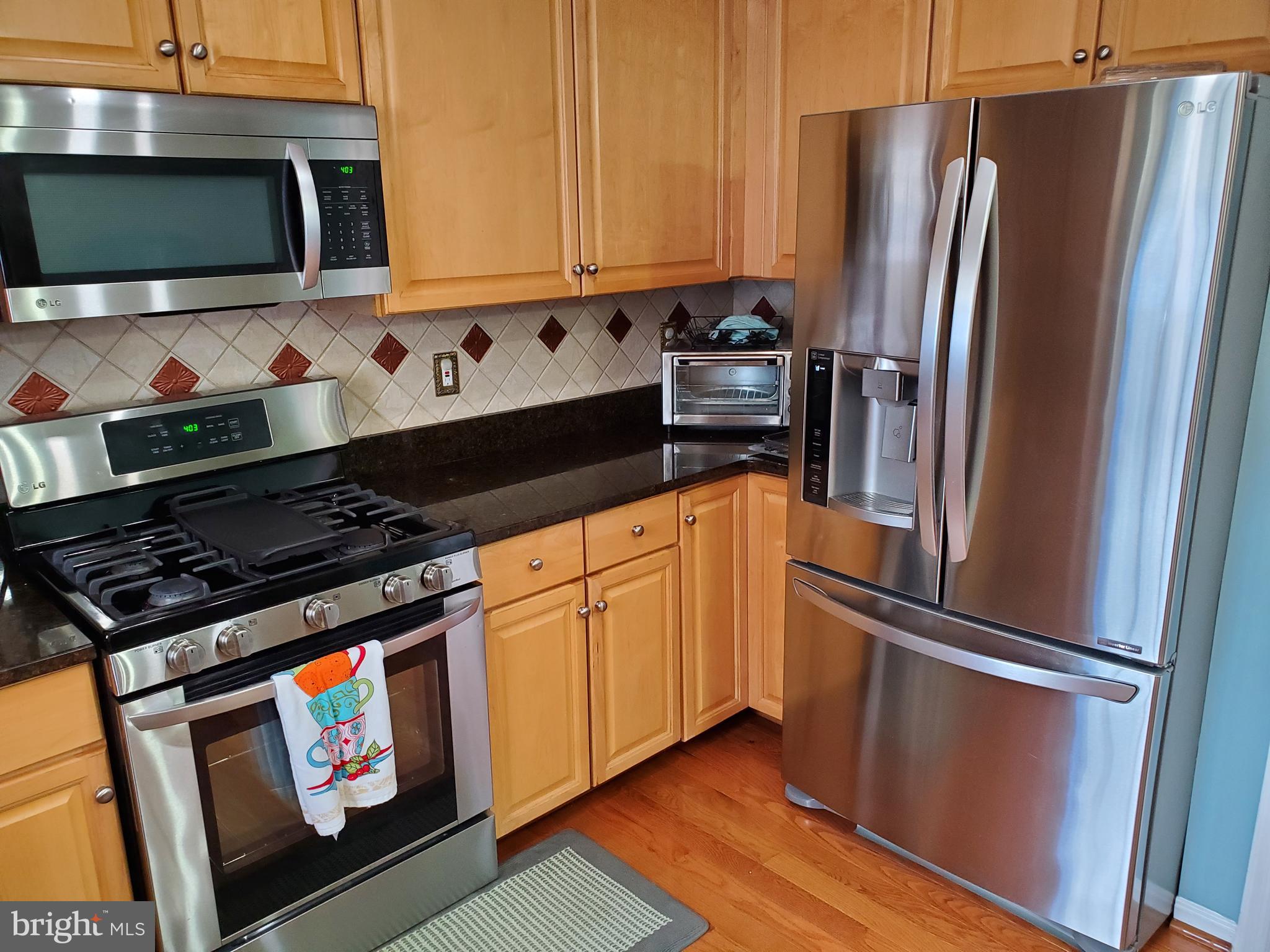 9072 Two Bays Road Lorton, VA 22079 - Photo 11 of 36 Gallery Image 11