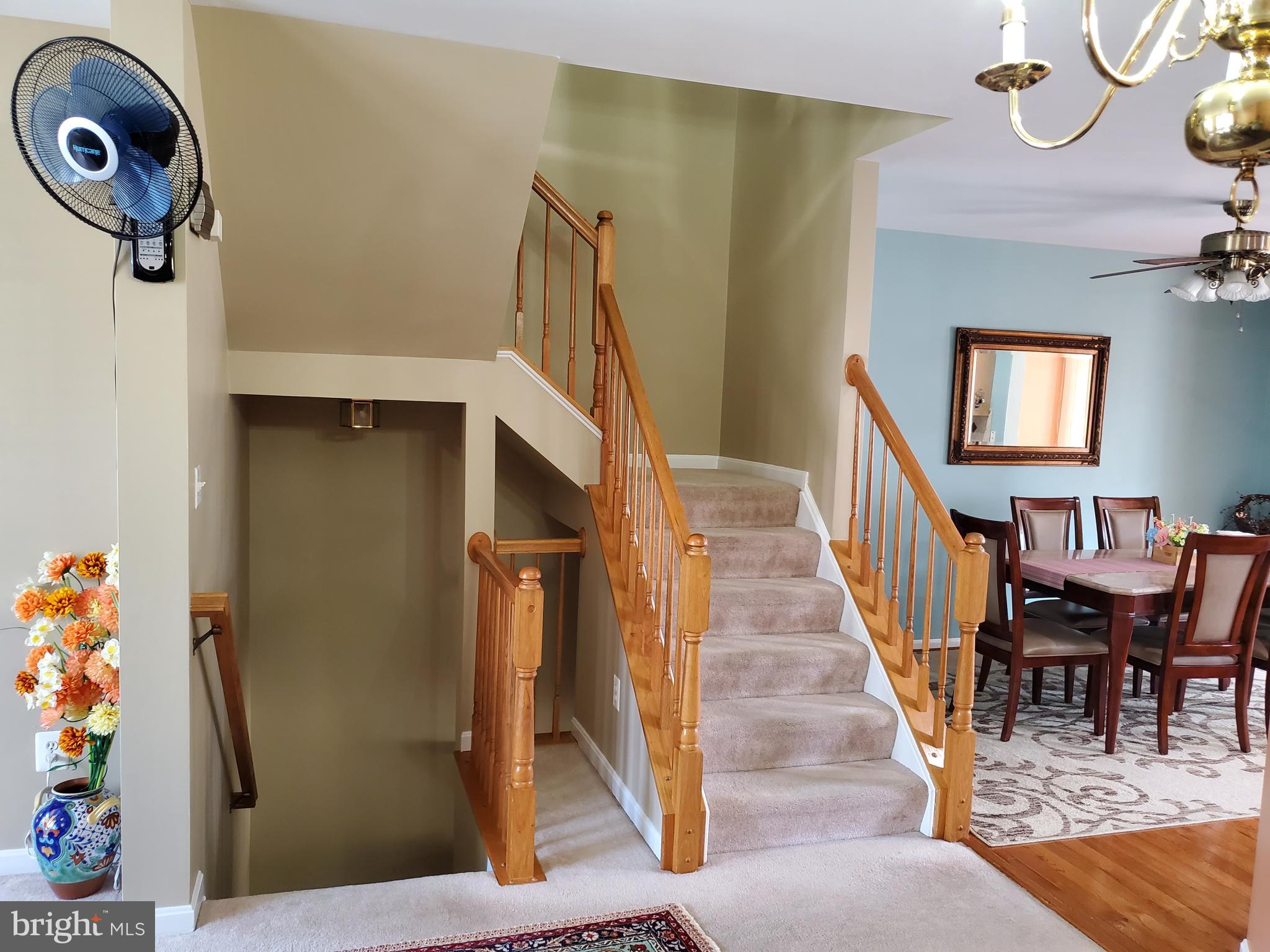 9072 Two Bays Road Lorton, VA 22079 - Photo 5 of 36 Gallery Image 5